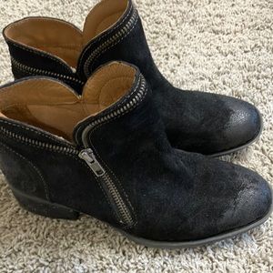 NEW Born Suede Distressed Ankle Boots - Sz 6
